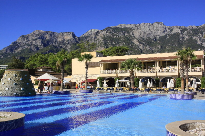 Pool
Pool
di Kimeros