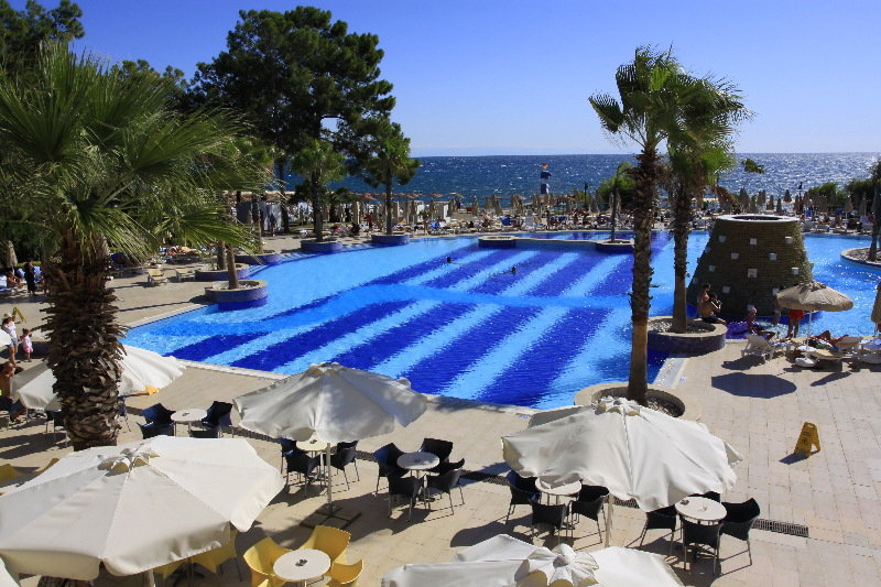 Pool
Pool
di Kimeros