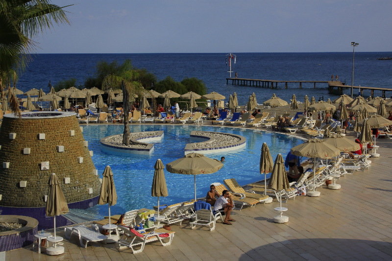 Pool
Pool
di Kimeros