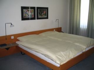 Room
Room
di Muenchnerhof Swiss Quality Hotel