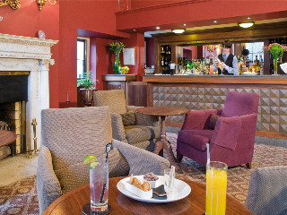 Bar
Bar
di Macdonald Linden Hall