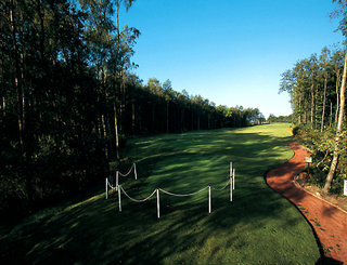 Sports and Entertainment
Sports and Entertainment
di Macdonald Linden Hall