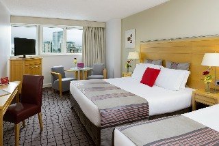 Room
Room
di Clarion Limerick