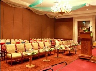 Conferences
Conferences
di Parkroyal Yangon