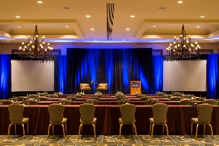 Conferences
 di Shores Resort and Spa