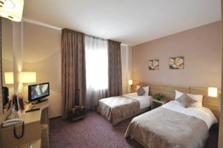 Room
Room
di Rin Central