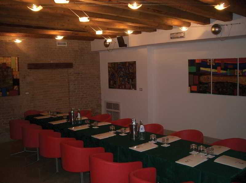 Conferences
Conferences
di Eurostars Residenza Cannaregio