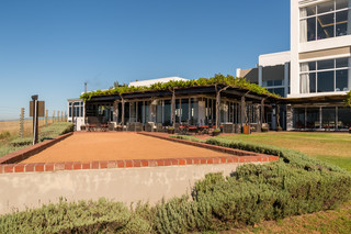Protea Hotel by Marriott Stellenbosch image 1