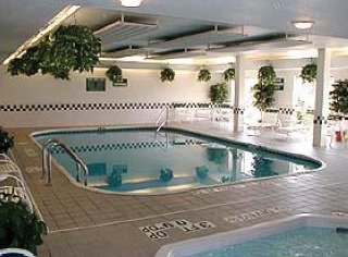 Pool
 di Comfort Suites Lexington