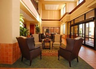 Lobby
 di Comfort Suites North