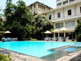 Pool
Pool
di Ramada Colombo