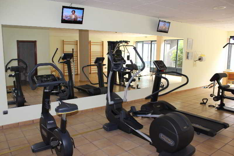 Sports and Entertainment
Sports and Entertainment
di HD Pueblo Marinero Adults Exclusive