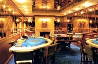 Sports and Entertainment
Sports and Entertainment
di Reval Park Hotel & Casino