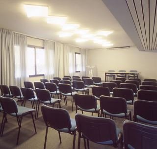 Conferences
Conferences
di Residence Italia