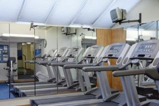 Sports and Entertainment
Sports and Entertainment
di Holiday Inn Farnborough