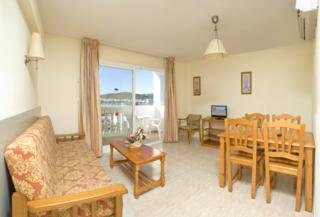 Room
Room
di Aparthotel Reco des Sol Ibiza