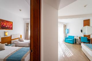 Room
Room
di Zena Resort Hotel