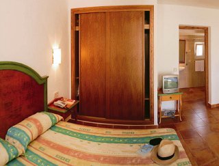 Room
Room
di Cala Llenya Resort Ibiza