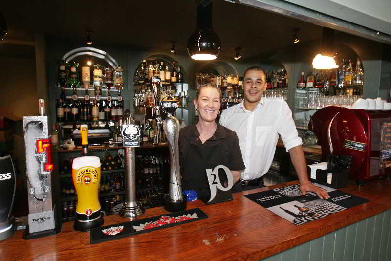 Bar
Bar
di The Dreadnought Hotel