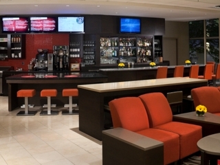 Bar
 di Holiday Inn Hotel and Suites Vancouver Downtown