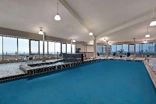 Pool
 di Embassy Suites Hotel Niagara Falls