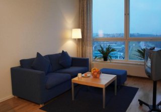 Room
Room
di StayAt Stockholm Kista