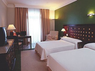 Room
Room
di Deville Salvador