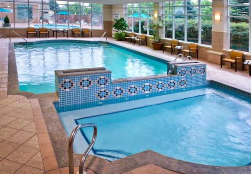 Pool
 di Courtyard by Marriott Niagara Falls