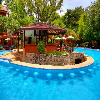 Pool
 di Loma Resort & Spa