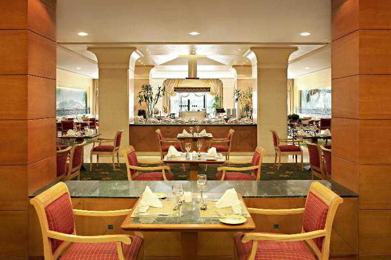 Restaurant
Restaurant
di Sheraton Riyadh Hotel & Towers