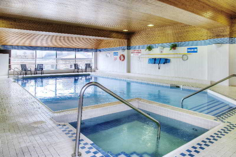 Pool
 di Les Suites Hotel Ottawa