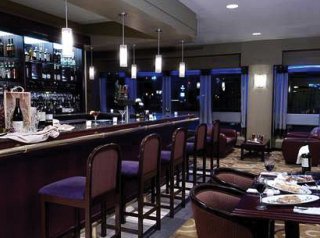 Bar
 di Hilton Suites Winnipeg Airport