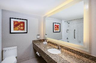 Holiday Inn Vancouver Airport