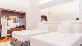 Room
Room
di Telegrafo Boutique