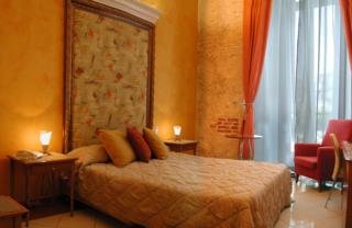 Room
Room
di Telegrafo Boutique