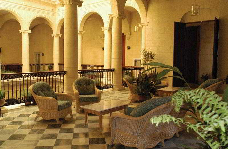 Lobby
Lobby
di Palacio O'Farrill Boutique