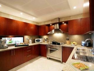 Room
Room
di Oasis Beach Tower