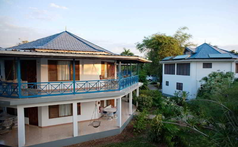 Negril Treehouse Resort image 1