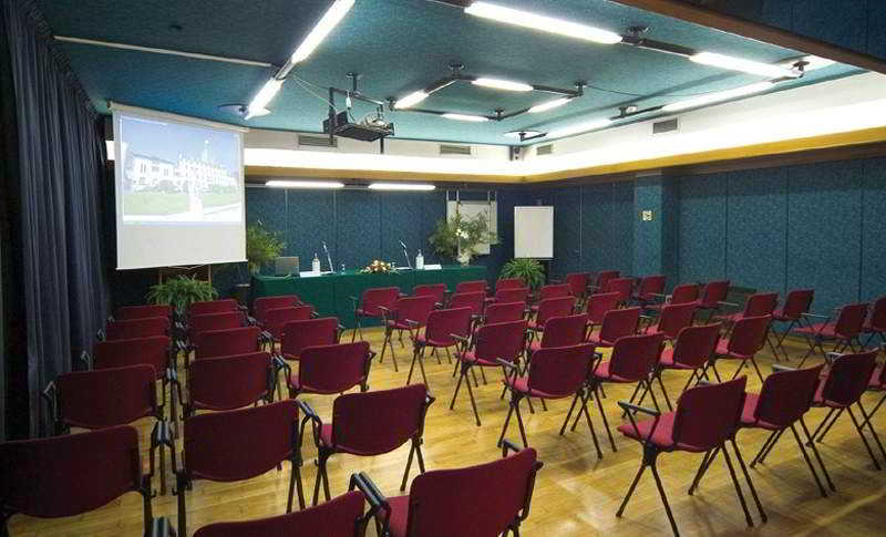 Conferences
Conferences
di Alla Torre