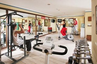 Sports and Entertainment
Sports and Entertainment
di Sol y Mar Makadi Sun