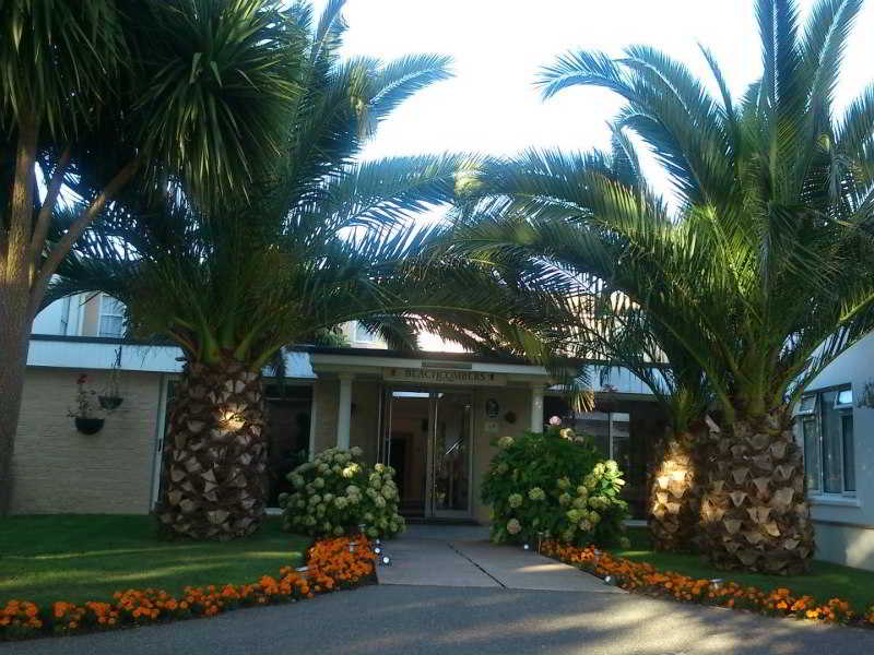 General view
General view
di Beachcombers Hotel