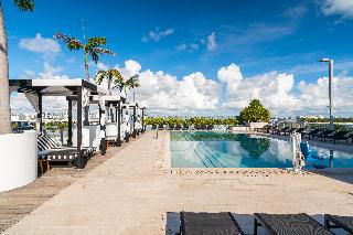 Pool
 di SBH South Beach Hotel