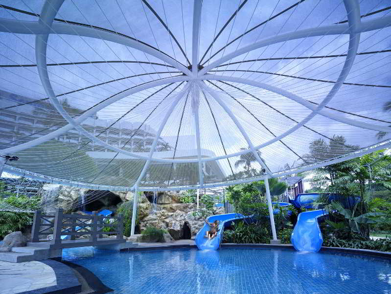 Pool
 di Shangri-La's Rasa Sentosa Resort & Spa