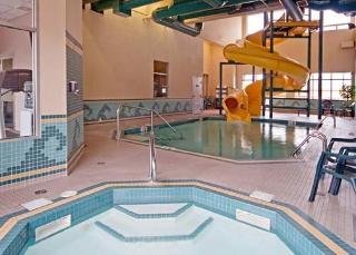 Pool
 di Comfort Inn & Suites Calgary South