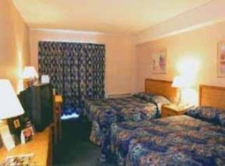 Pool
 di Comfort Inn Trenton