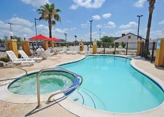 Pool
 di Comfort Suites Near the  Woodlands