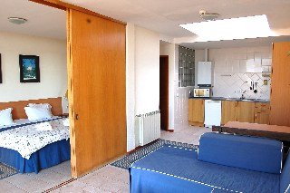 Room
Room
di Quinta Da Vigia