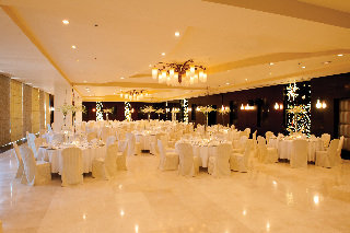 Sports and Entertainment
Sports and Entertainment
di Landmark Amman Hotel & Conference Center