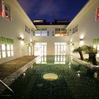 New Majestic Hotel