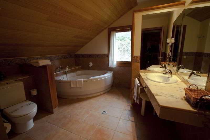 Room
Room
di La Morera